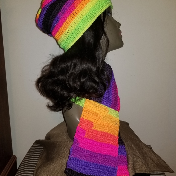 Hat and scarf set - Picture 9 of 15